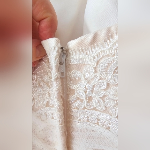 DAVID'S Bridal Corset Beaded Dress Wedding  Beige Tulle Belt Flowers size 12 - Picture 6 of 13